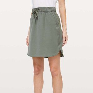 Lululemon 🍋 On The Fly Skirt, Size 6